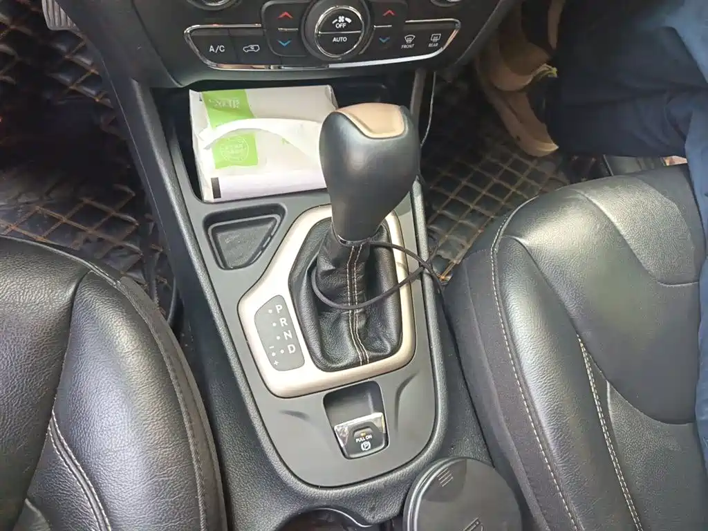 Cherokee 2.4 L Leading Intelligent