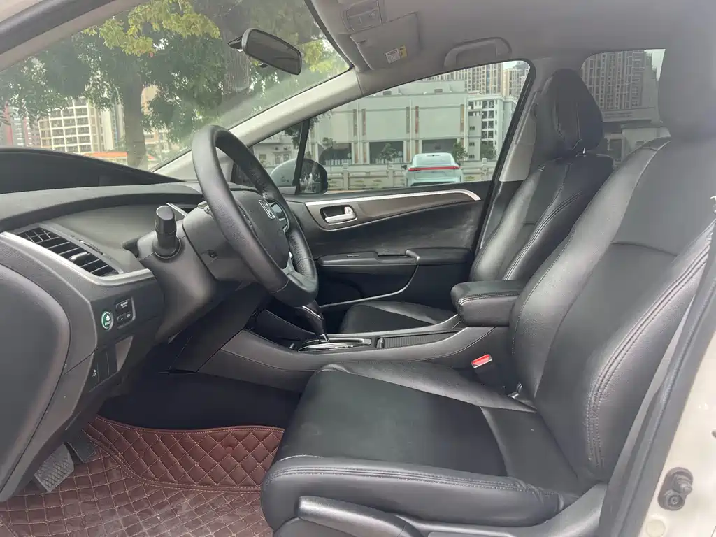 Jade 1.8 L Auto Classic 5-seat