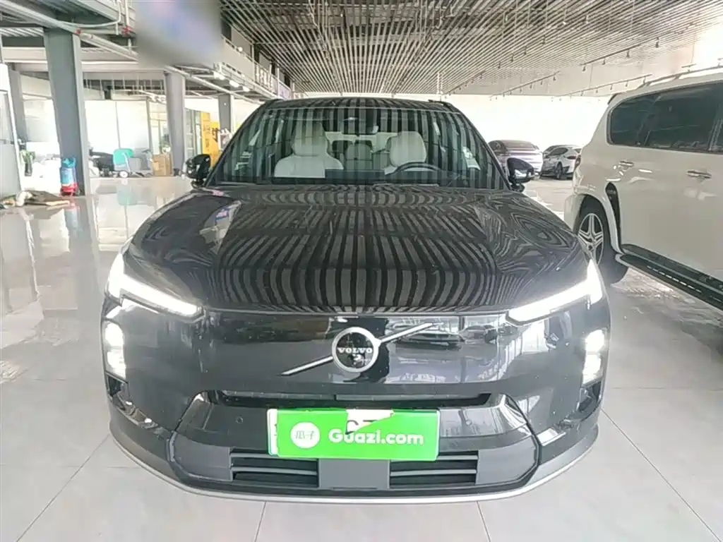 Volvo XC70 PHEV 沃尔沃XC70插电式混动 2026款 四驱超长续航Core