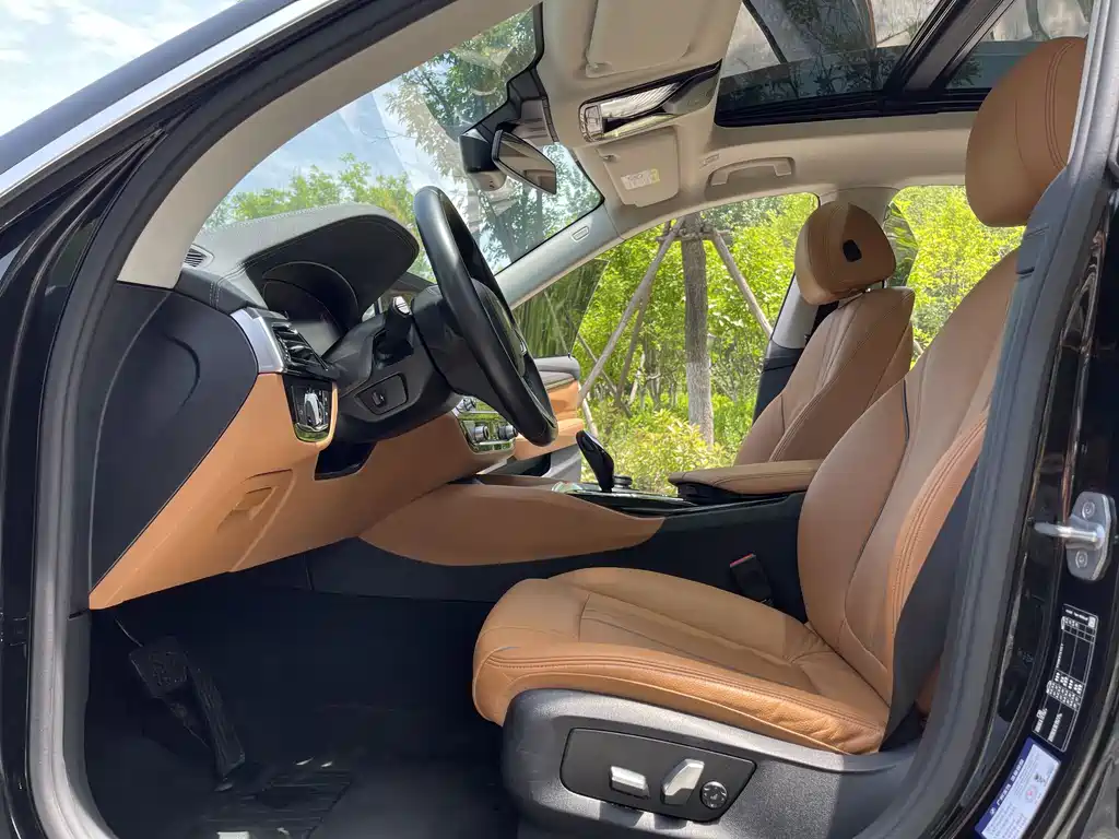 BMW 6 Series GT 630 i Luxury Design Package