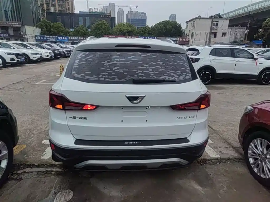 Jetta VS5 280 TSI Auto Progressive