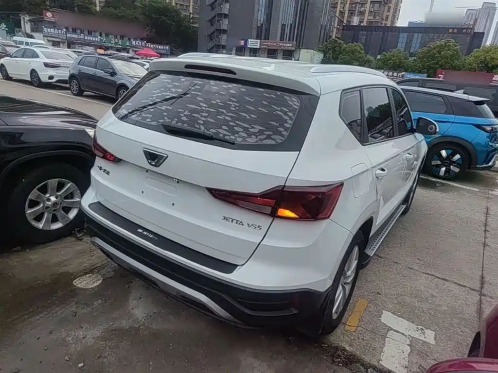 Jetta VS5 280 TSI Auto Progressive