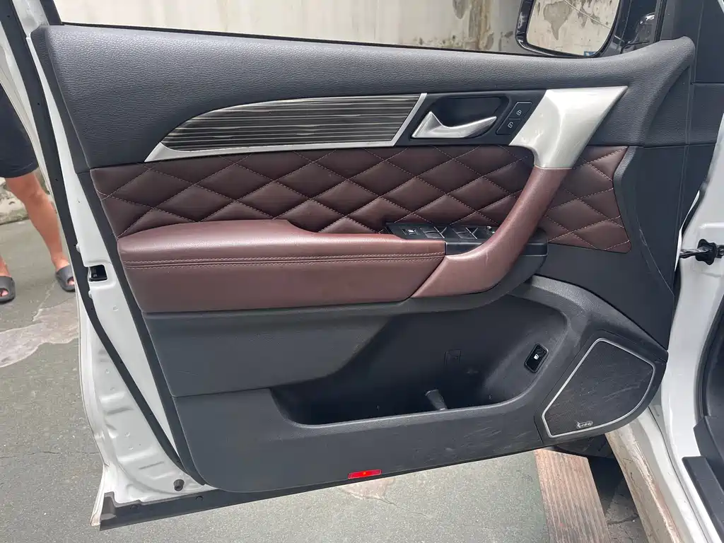 Haval H9 2.0 T Gasoline 4 WD Luxury 7-seat