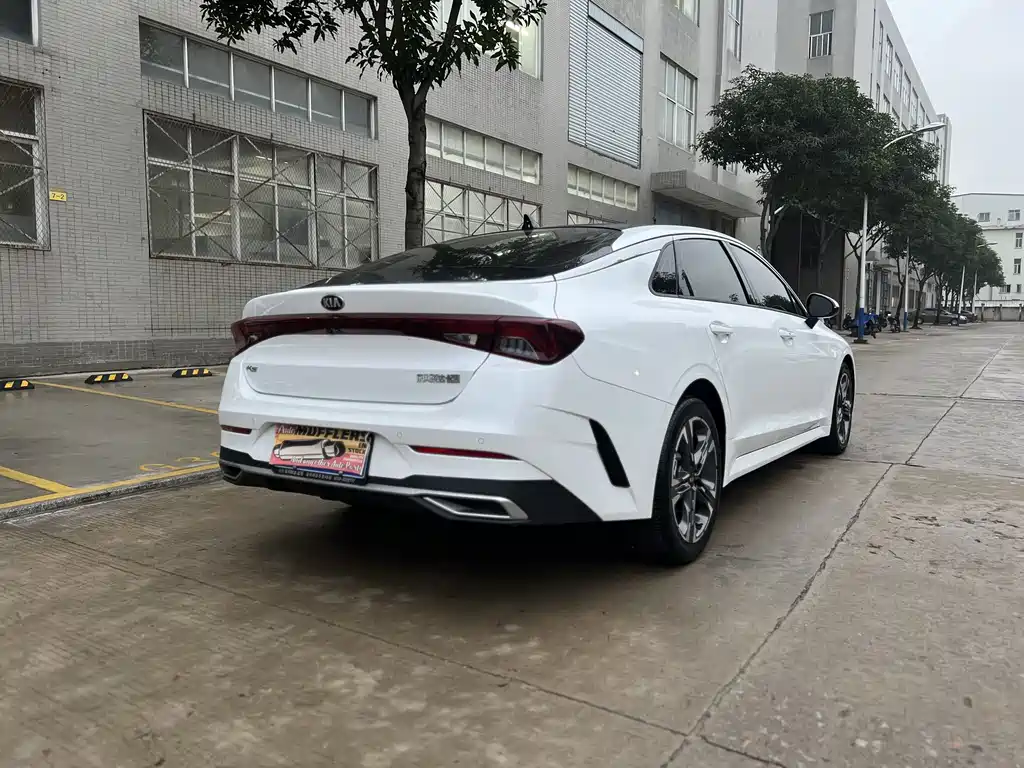 Kia K5 270 T CVVD Luxury