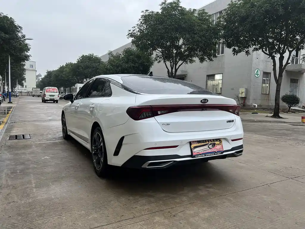 Kia K5 270 T CVVD Luxury