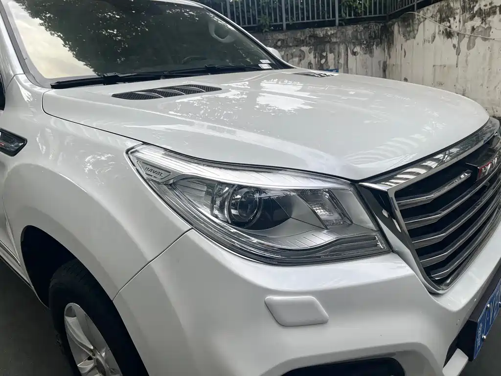 Haval H9 2.0 T Gasoline 4 WD Luxury 7-seat