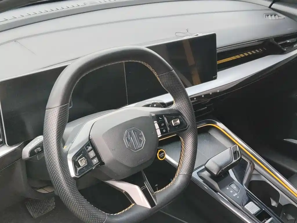 MG5 Scorpio 1.5 T Luxury