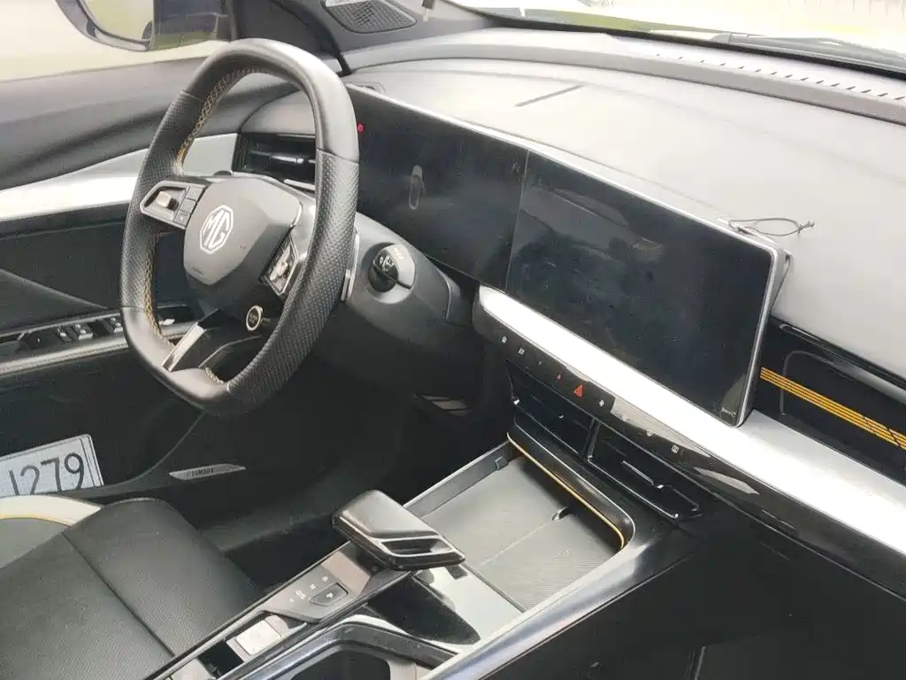 MG5 Scorpio 1.5 T Luxury