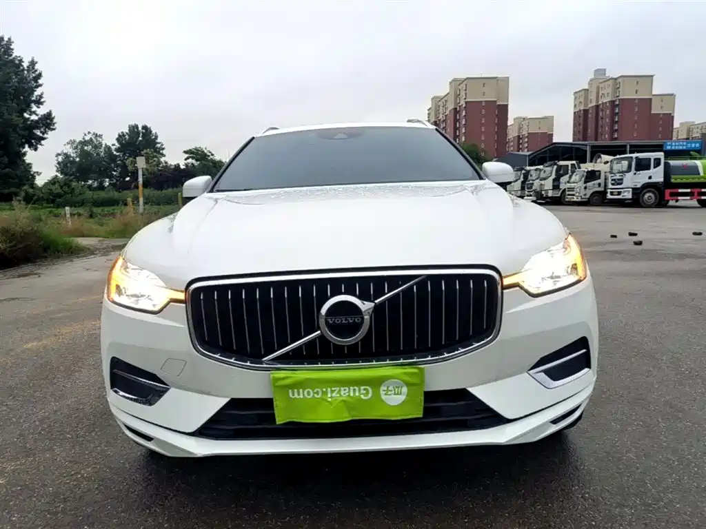 Volvo XC60 T5 4 WD Smart Ease Luxury