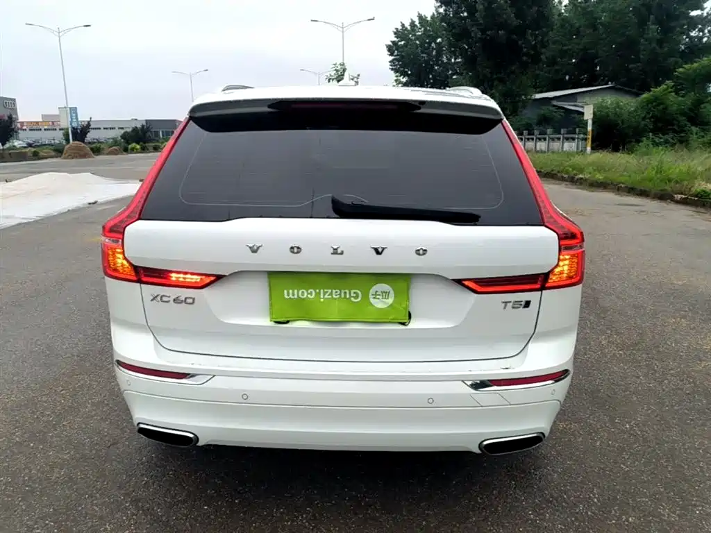 Volvo XC60 T5 4 WD Smart Ease Luxury