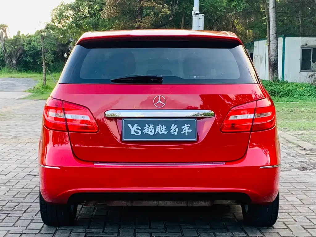 Mercedes-Benz B-Class B 180