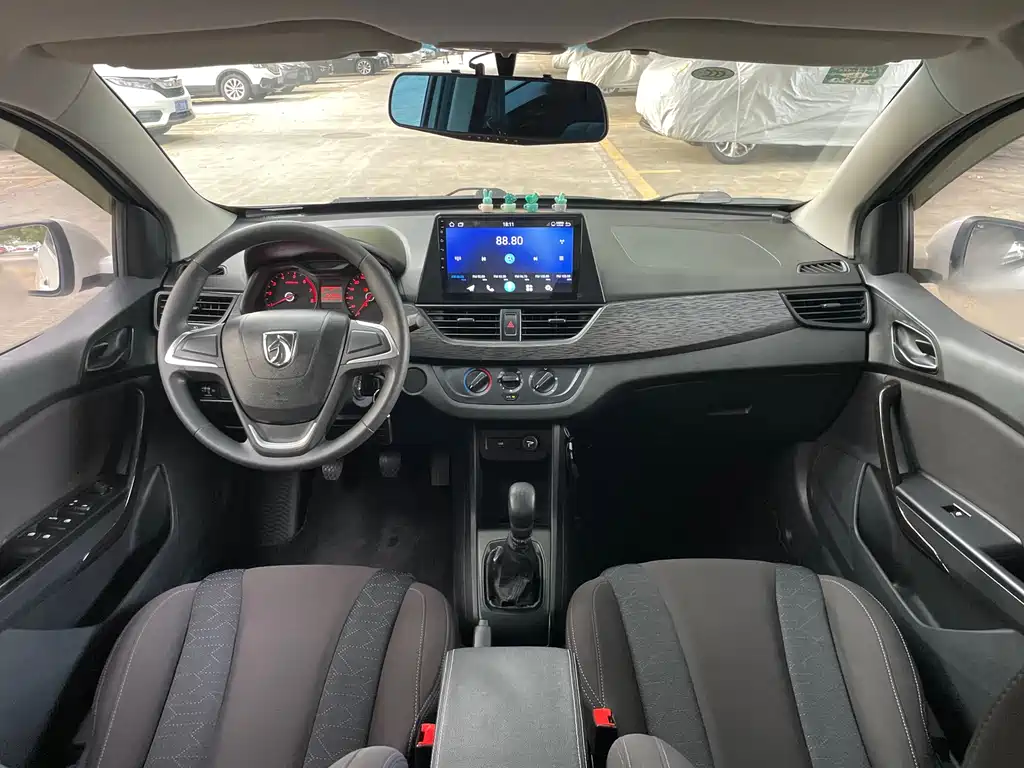 Baojun 310 1.2 L Manual Value