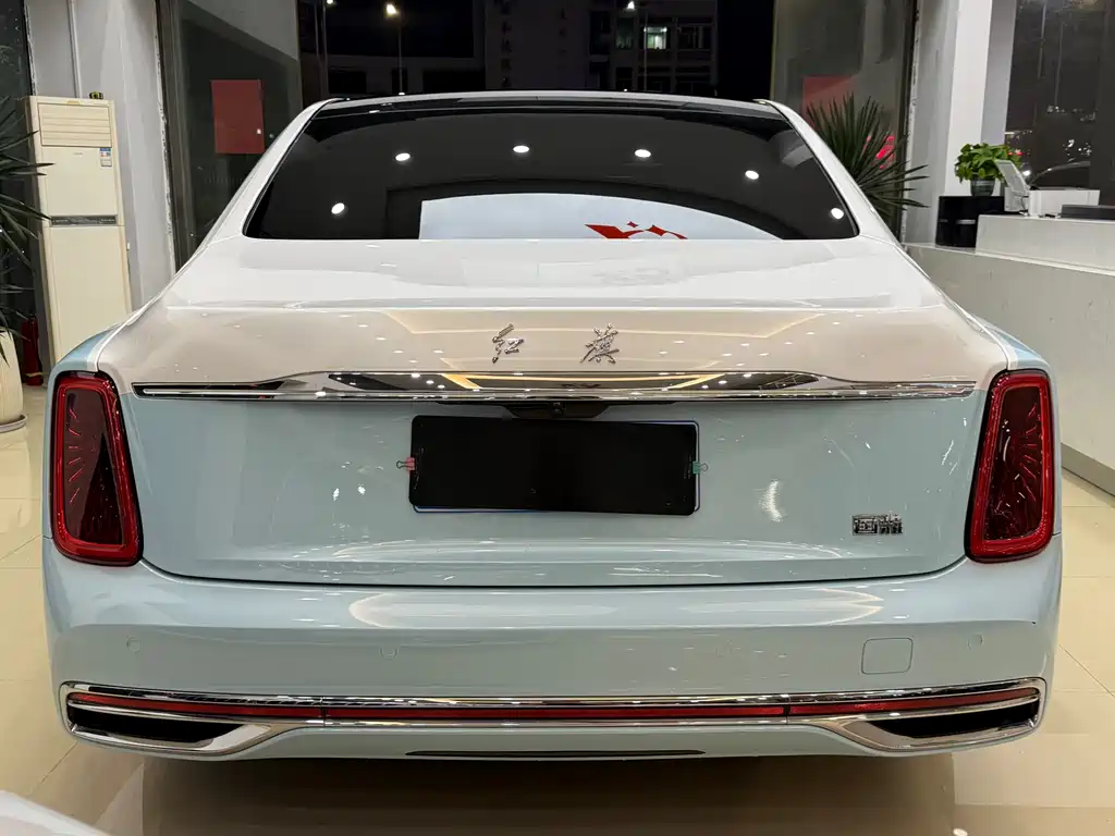Hongqi Jinkuihua Guoya 3.0 T V6