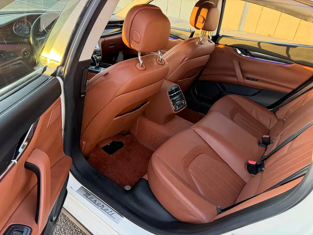 Quattroporte 3.0 T Standard