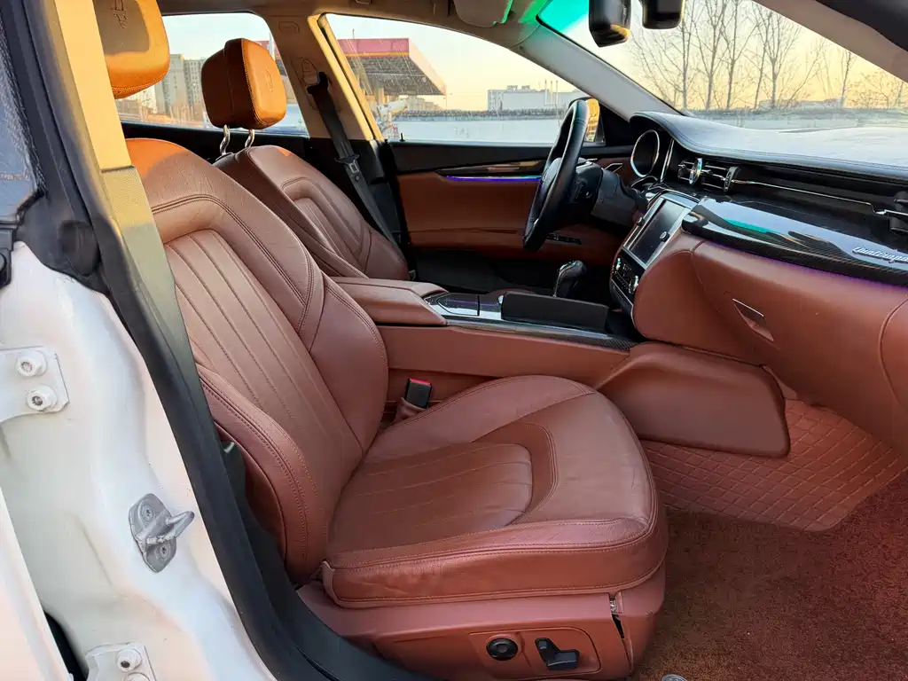 Quattroporte 3.0 T Standard