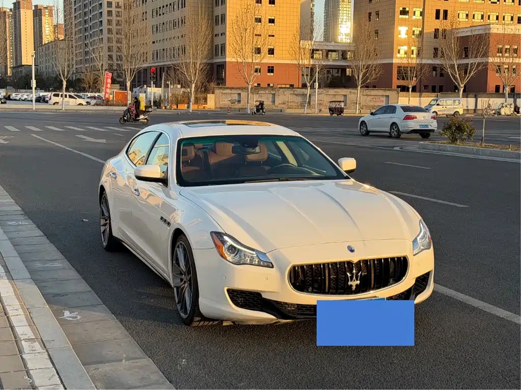 Quattroporte 3.0 T Standard