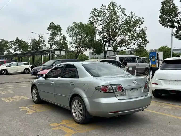Mazda 6 2.0 L Auto Super Luxury