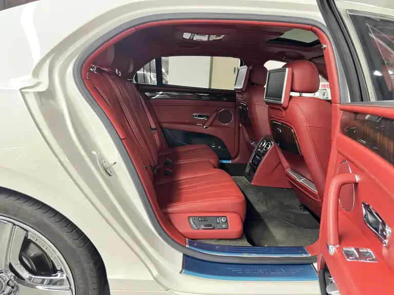 Bentley Flying Spur 4.0 T V8 Distinguished