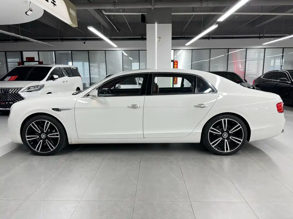 Flying Spur 4.0 T V8 Distinguished