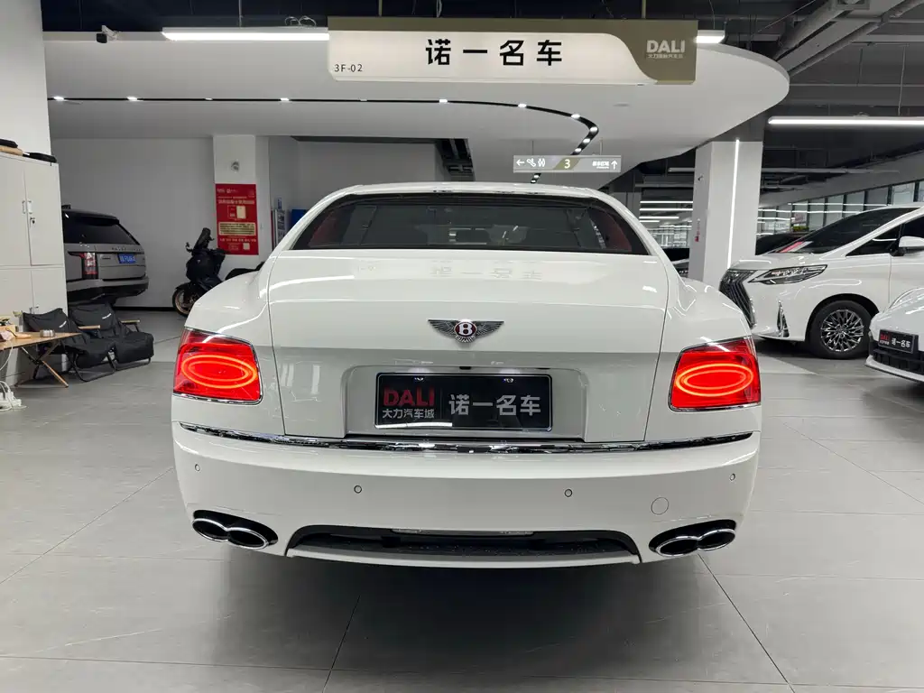 Flying Spur 4.0 T V8 Distinguished