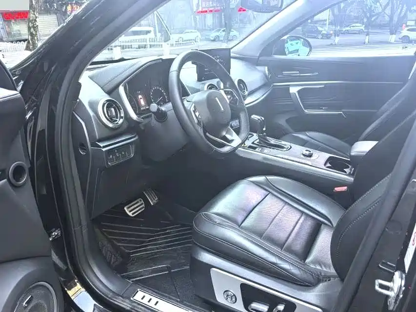 WEY VV5 Upgraded 2.0 T 2 WD Super Luxury CN-V