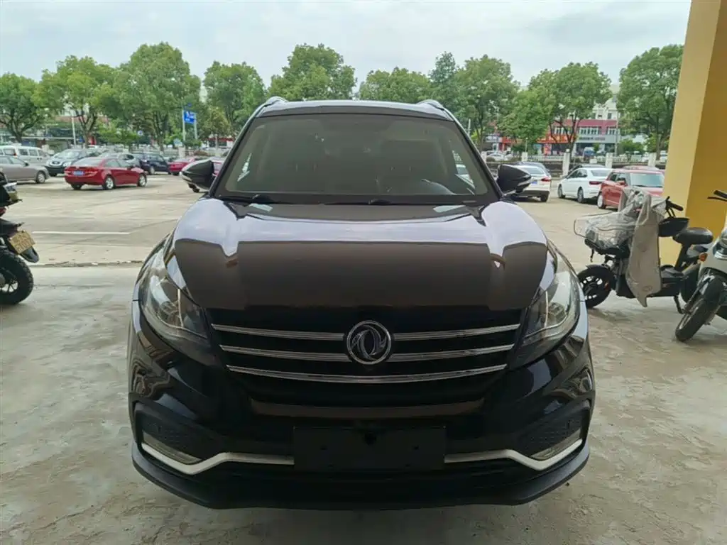 Fengguang 580 1.5 T CVT Luxury