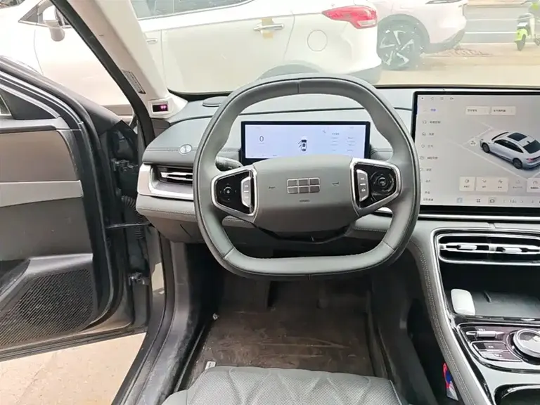 Geely Galaxy A7 银河A7 EM 2025款 EM-i 70 km 启航版