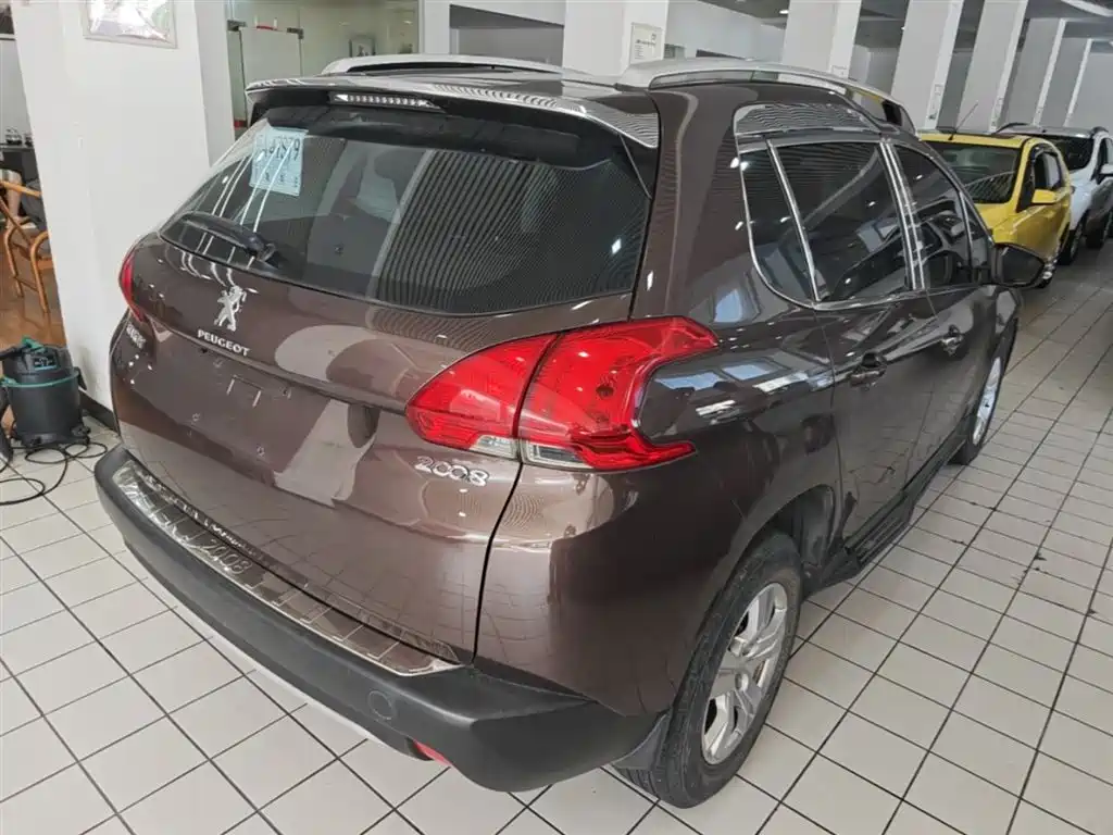 Peugeot 2008 2014 1.6 L Auto Trendy