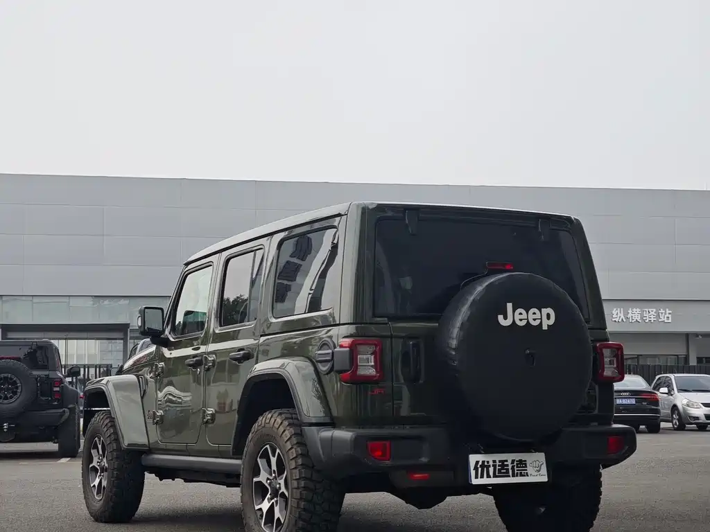 Wrangler 2.0 T Rubicon Recon 4-door Hero Limited