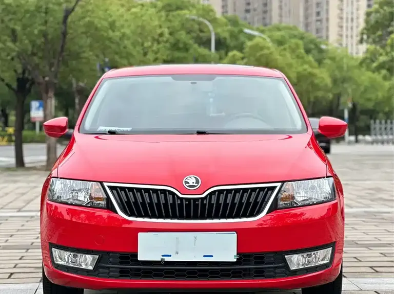 Skoda Rapid Spaceback Facelift 1.6 L Auto Creation