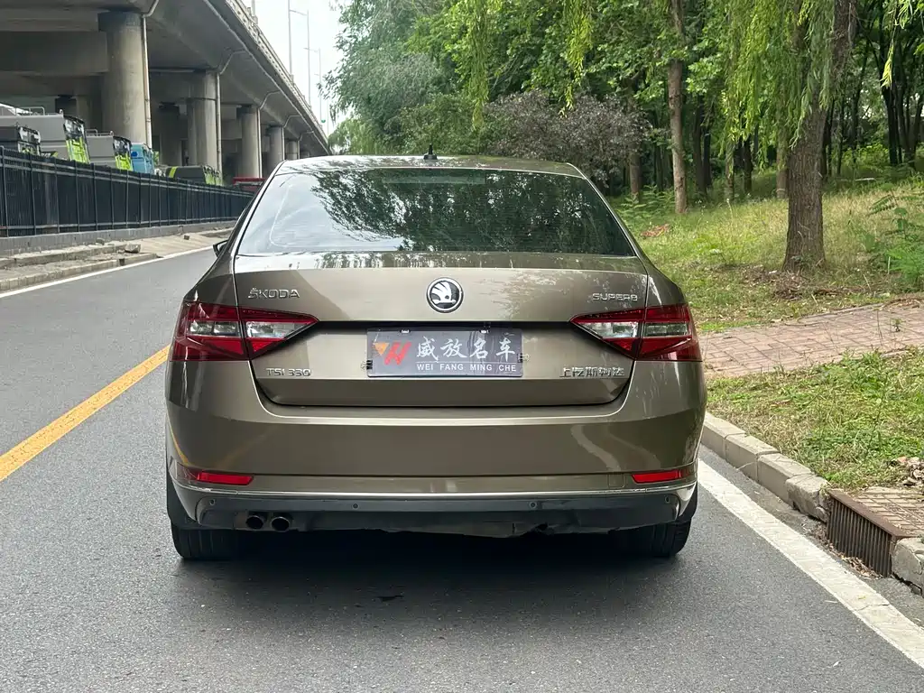 Superb TSI330 DSG Creation