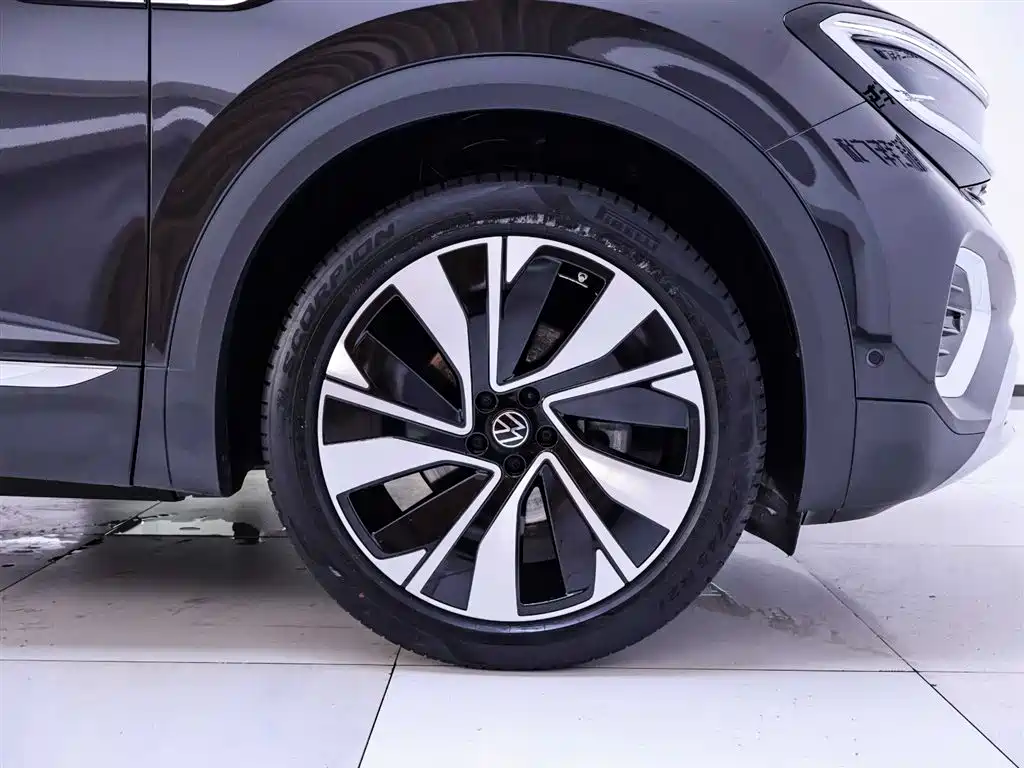 Talagon 380 TSI 4 WD Luxury Premium Realm Pro 6-seat