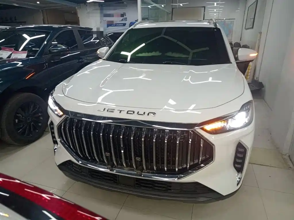 Jetour X70 PLUS 1.5 T DCT Brave PLUS 5-seat