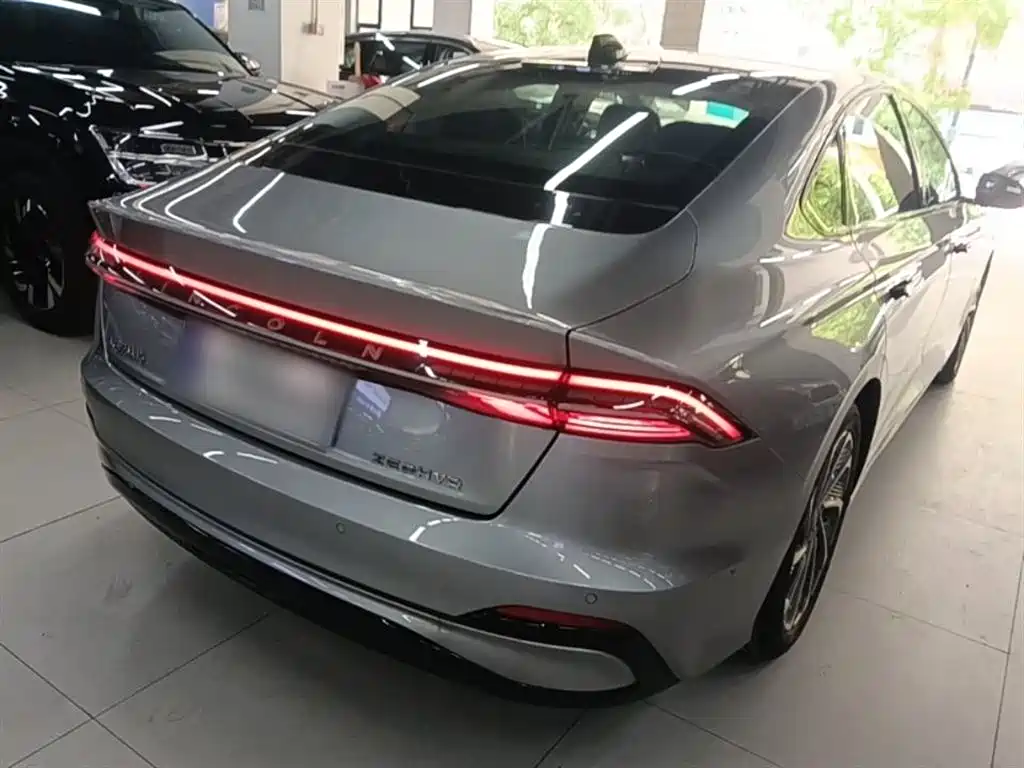 Lincoln Z 2.0 T 2 WD Premium Style Hybrid