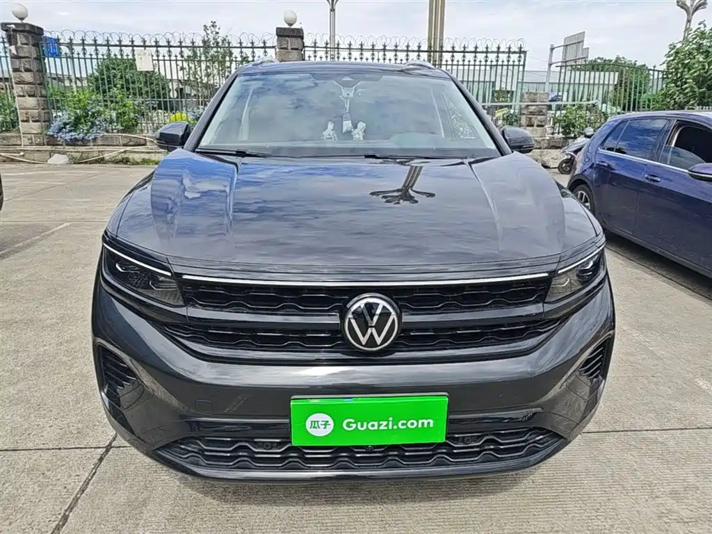 Talagon 380 TSI 4 WD Luxury Premium Realm Pro 6-seat