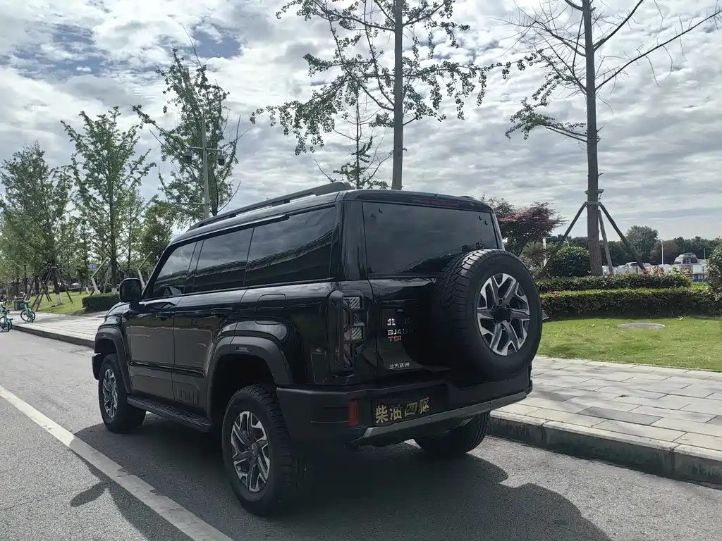 BAIC BJ40 北京越野BJ40 2026款 2.0 D 探险家 柴油版