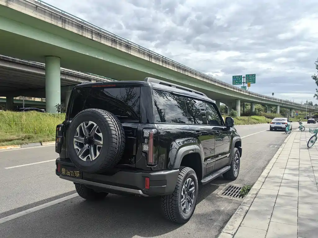 BAIC BJ40 北京越野BJ40 2026款 2.0 D 探险家 柴油版