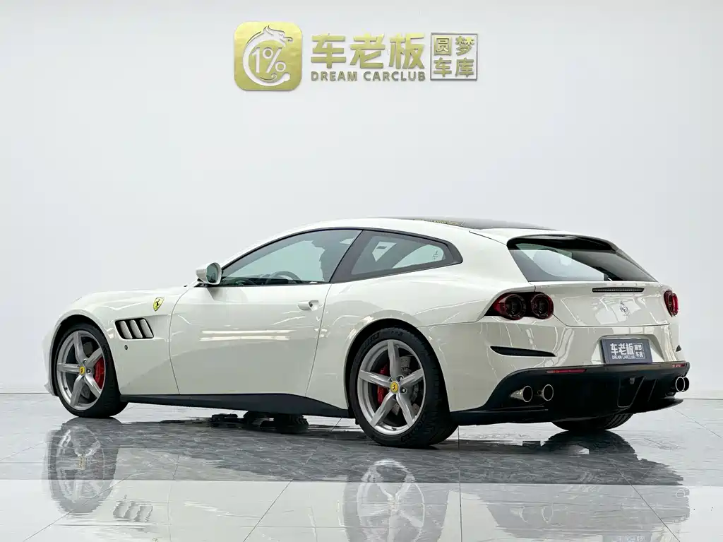 GTC4 Lusso 3.9 T V8