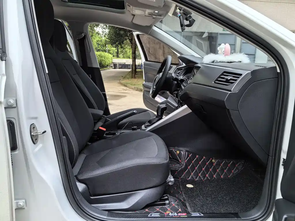 Polo Plus 1.5 L Auto Panoramic Pleasure