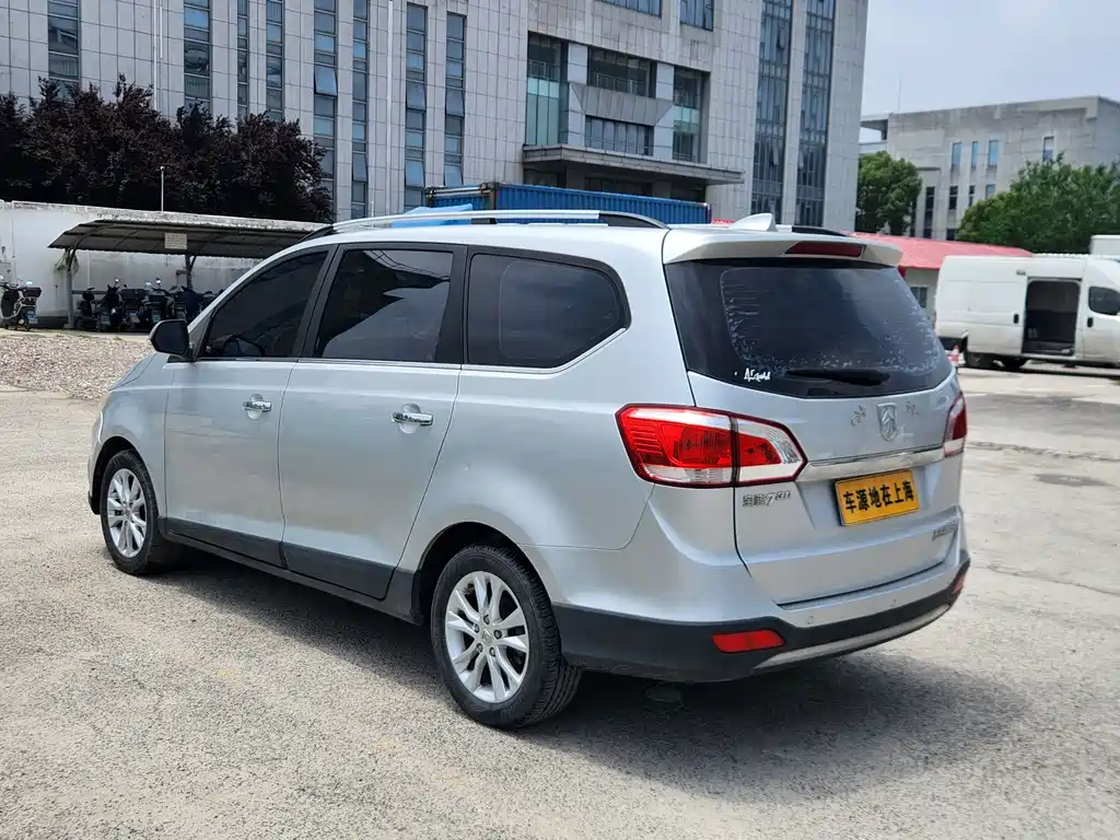 Baojun 730 1.5 L Manual Luxury 7-seat