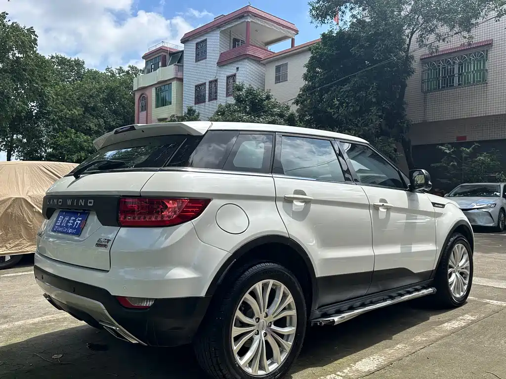 Landwind X7 2.0 T Panoramic Distinguished