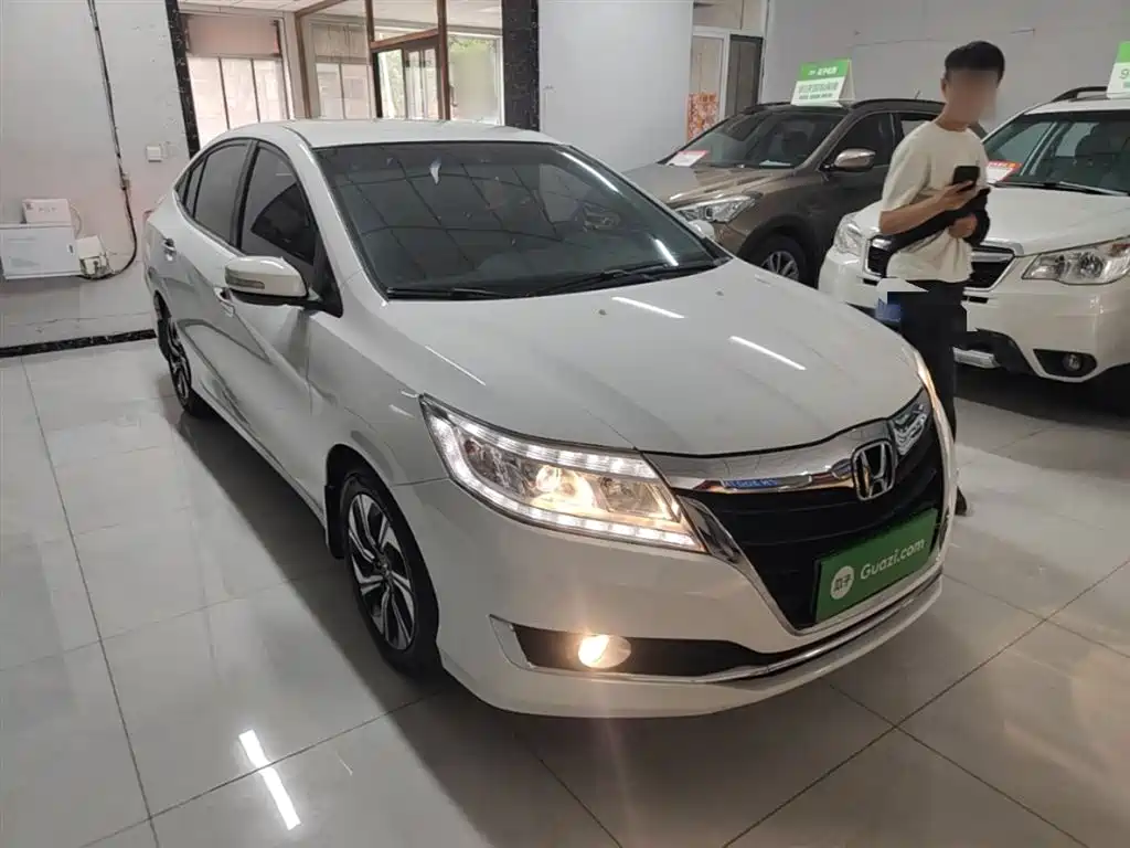 Crider 1.8 L CVT Comfort
