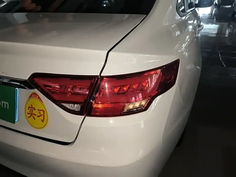 Geely Emgrand GL 1.4 T CVT Asian Games