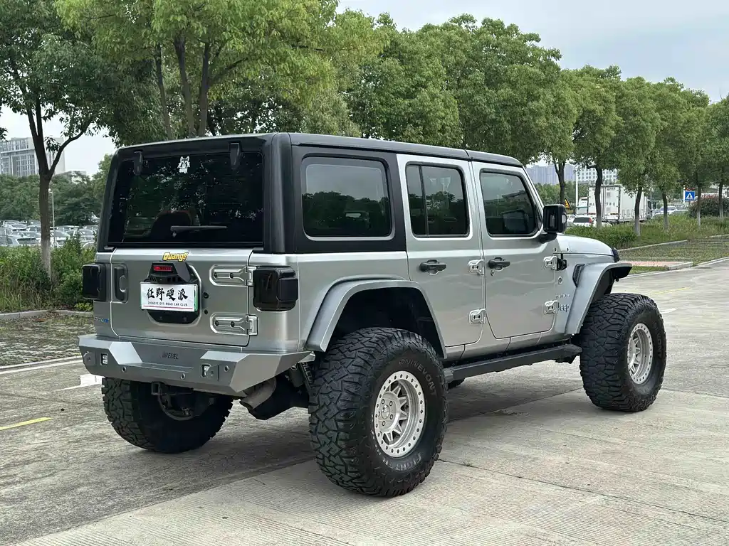 Wrangler NEV 4-door 2.0 T 4 xe Sahara