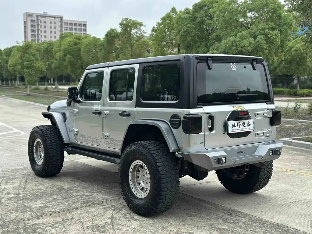 Wrangler NEV 4-door 2.0 T 4 xe Sahara