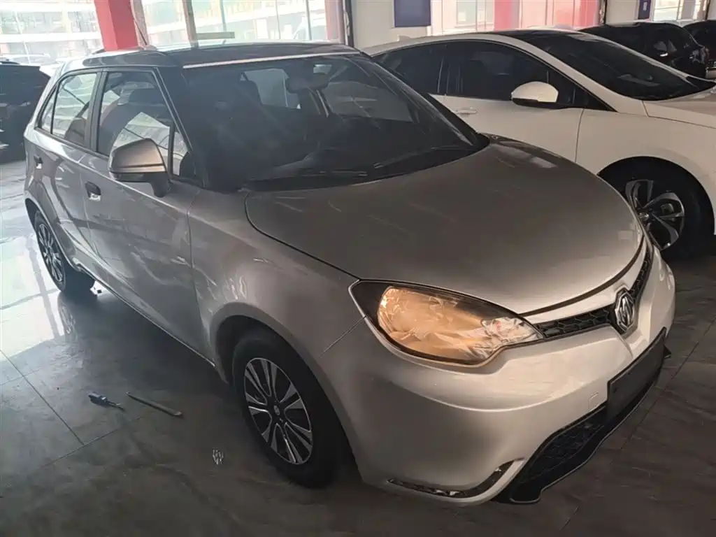 MG 3 1.3 L AMT Comfort
