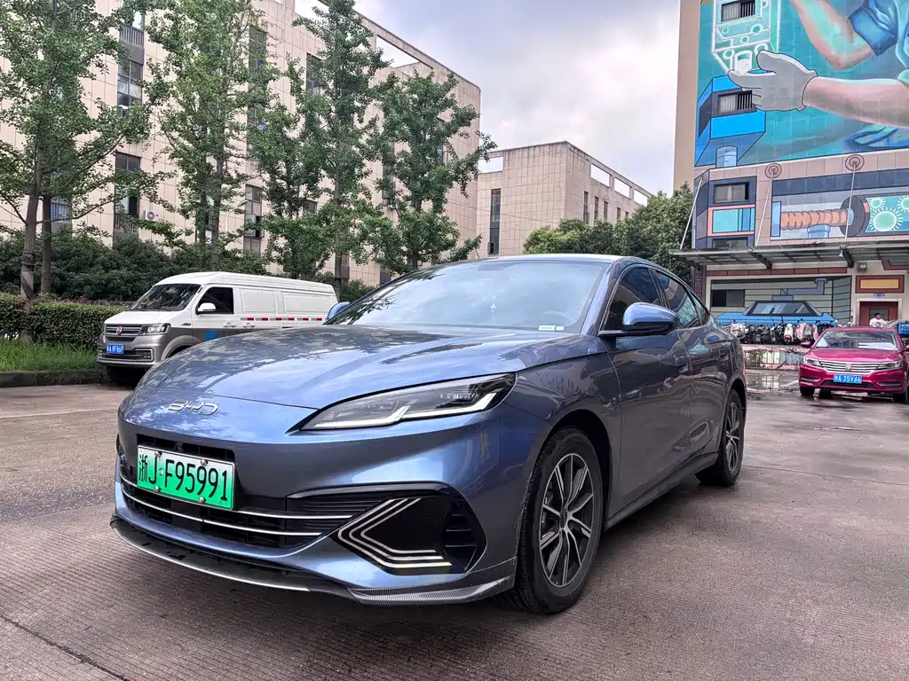 Seal 06 DM-i 80 KM Luxury