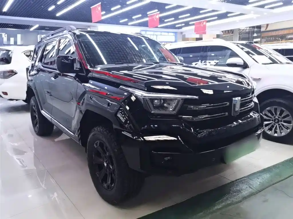 Tank 400 NEV Hi4-T Offroad