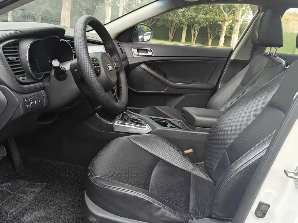 Kia K5 起亚K5 2014款 2.0 L 自动GL