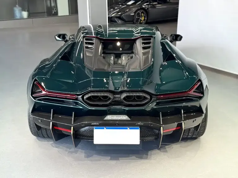 Lamborghini Revuelto 6.5 L PHEV Standard